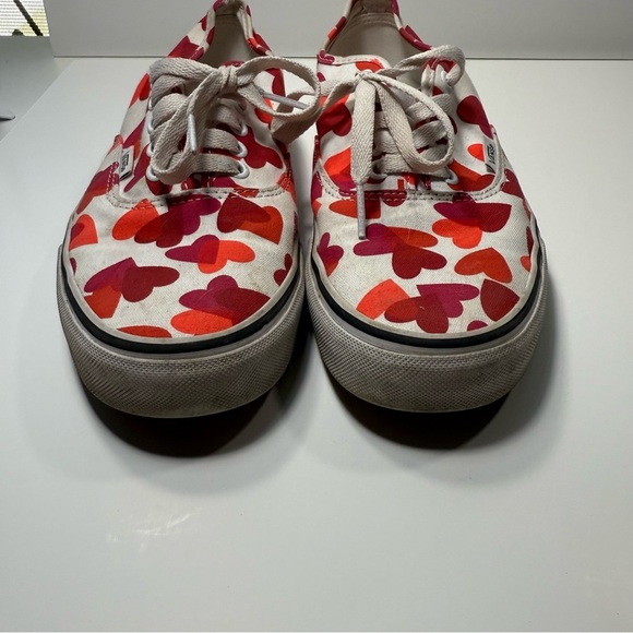 Vans Heart Pattern Lace Up Sneakers - Red and Pink Women’s Size 10/ Men’s 8.5 - Picture 2 of 10